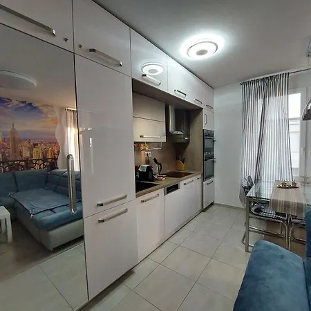 Happiness Apartment *